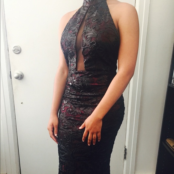 Perfect Wine/Black Lace Holiday gown - Picture 1 of 4