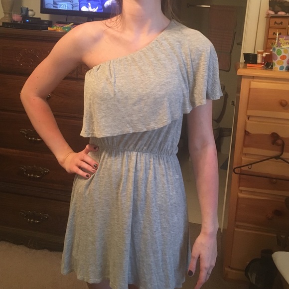 One shoulder dress