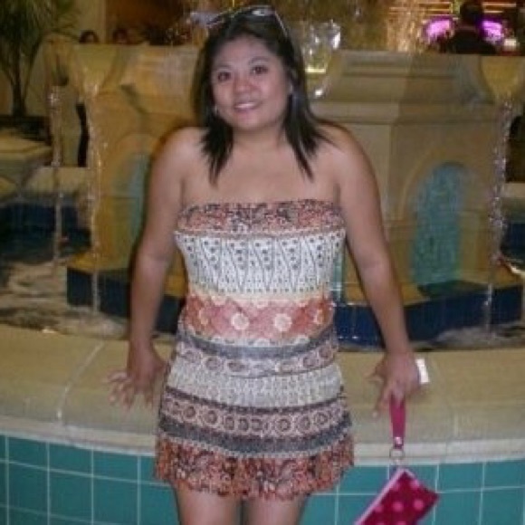 Meet your Posher! - Picture 2 of 4