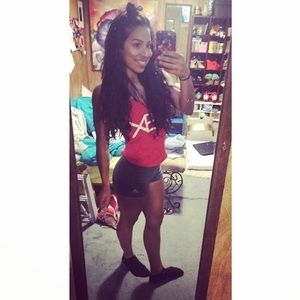 Meet your posher, Athena! ❤️