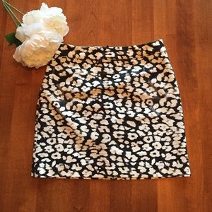 H&M Black and White Animal Print Skirt