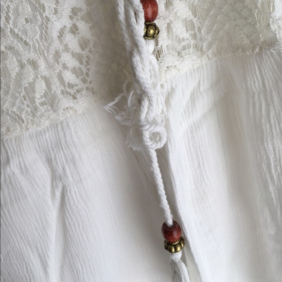 SOLD🌴Boho cream color top🌴 - Picture 3 of 3