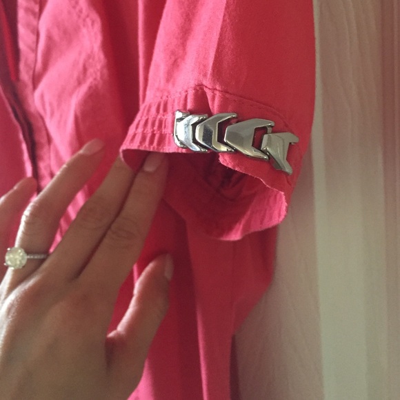 EXPRESS essential button up - Picture 2 of 3