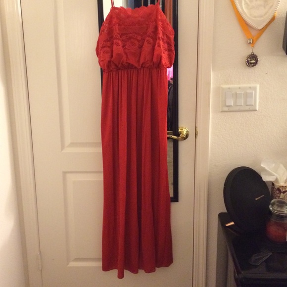 🚫SOLD🚫 Long Red Nightwear