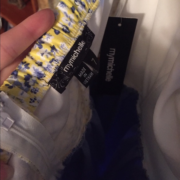 My Michelle Juniors Dress - Picture 7 of 8