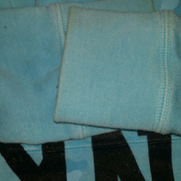 Pink by Victoria secret sweatshirt s-p - Picture 4 of 4