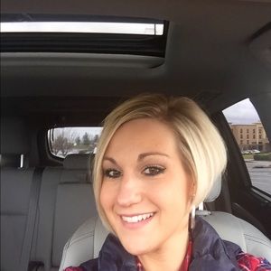 Meet your Posher, Lori