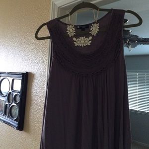 Adorable sleeveless top🎉🎉🎉