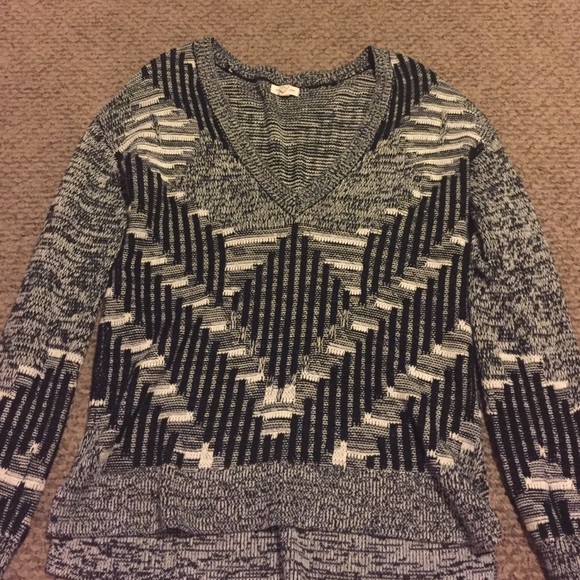 V-neck Sweater