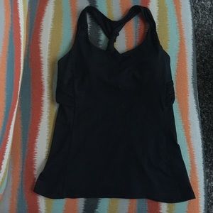 Lululemon Black Tank. Padded shelf bra.