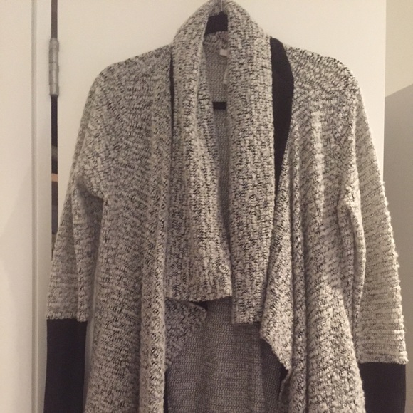 Bar III Grey Marled Drape Cozy with Black Ribbing!