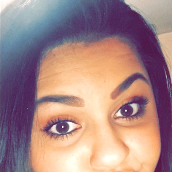 Meet your Posher, Annachristine - Picture 1 of 1