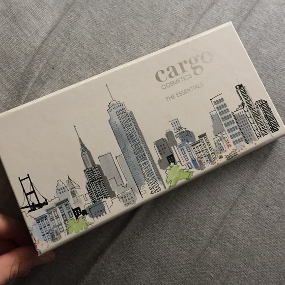 Cargo cosmetics The Essentials palette