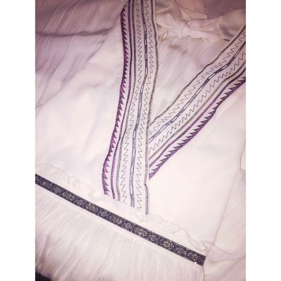 Backless beach dress - Picture 2 of 3