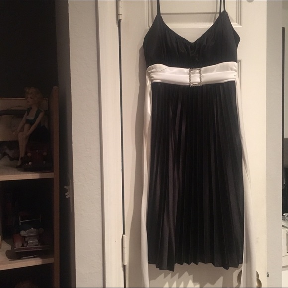 Beautiful prom dress - Picture 1 of 1