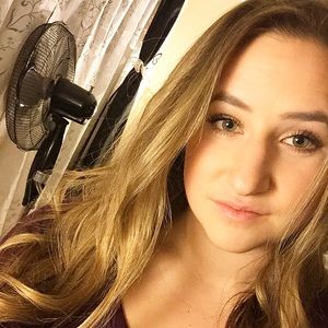 Meet your Posher, Ashlyn