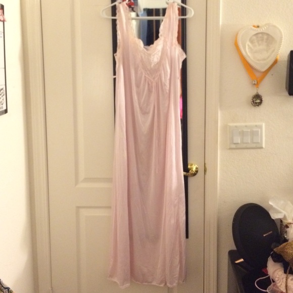 🚫SOLD🚫 Pink Long Sleepwear Dress