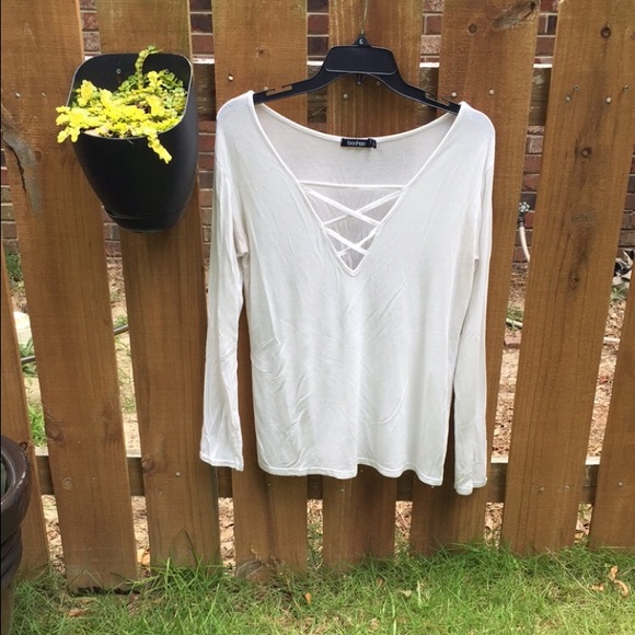 Boohoo Tops - Boohoo lace up top