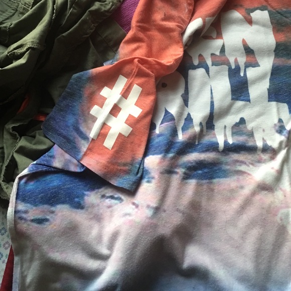 BEEN TRILL SHIRT SIZE SMALL - Picture 3 of 3