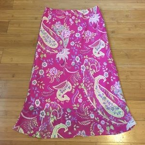 💗 Hot Pink Skirt w/ Paisley Pattern 💗
