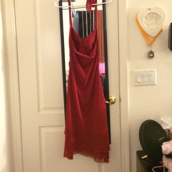 Red Dress - Picture 2 of 4