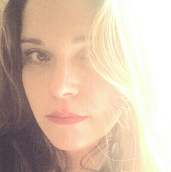 Meet your Posher, Virginia - Picture 2 of 3