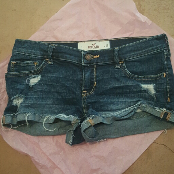 Hollister Pants - Hollister short shorts