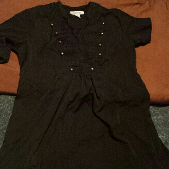 Maternity clothing