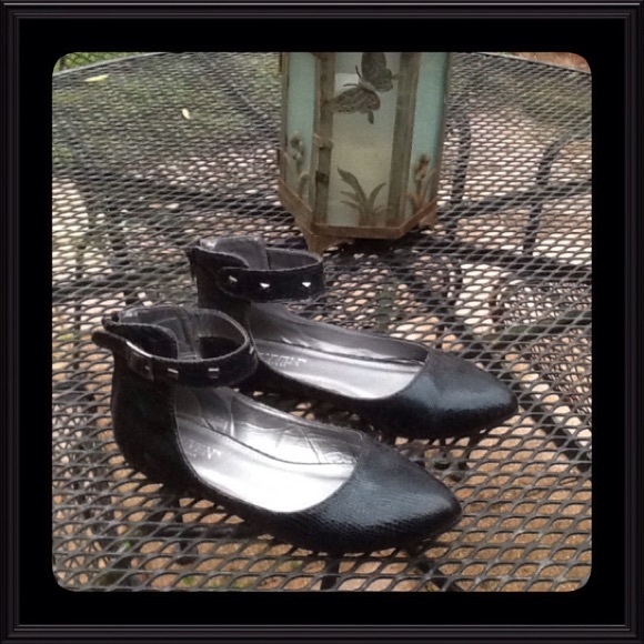 Leuven Alexander Black Flats