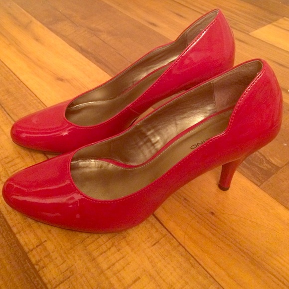 👠 Red Pumps 👠