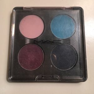 MAC eyeshadow palette