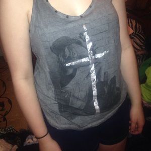 gray and black cross tank