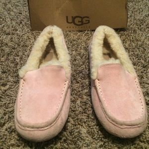 UGG slippers 💞