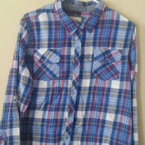 Plaid shirt/button down