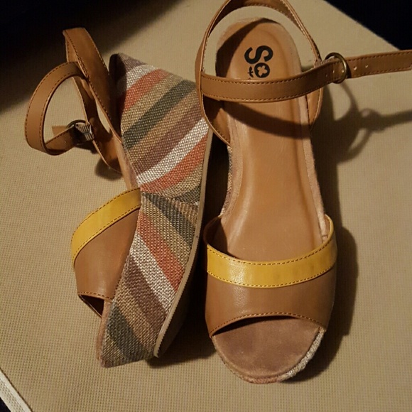 Shoes - Picture 2 of 3