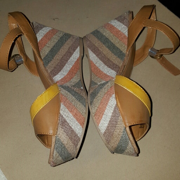 Shoes - Picture 3 of 3