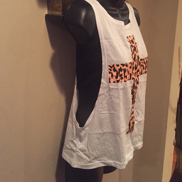 ➕Vest Tank➕ - Picture 3 of 3