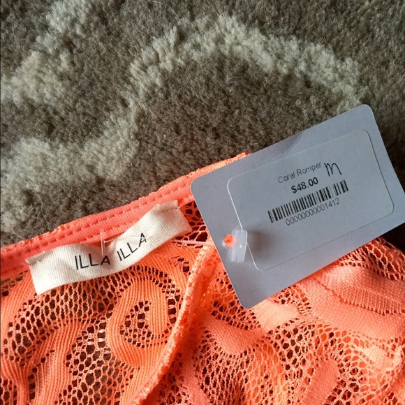 Orange lace romper - Picture 4 of 4