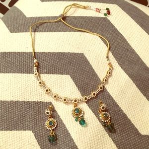 Earrings/Necklace Set