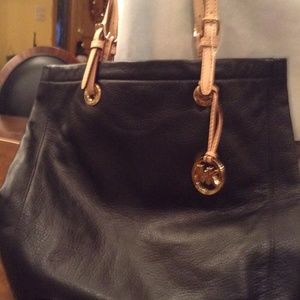 LARGE MICHAEL KORS LARGE LEATHER TOTE