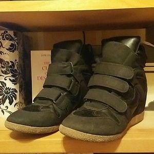 Black and tan wedge sneakers