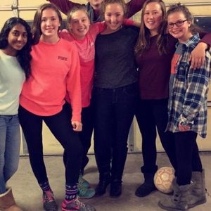 Meet your Posher, Julia