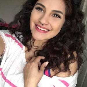 Meet your Posher, Priscilla