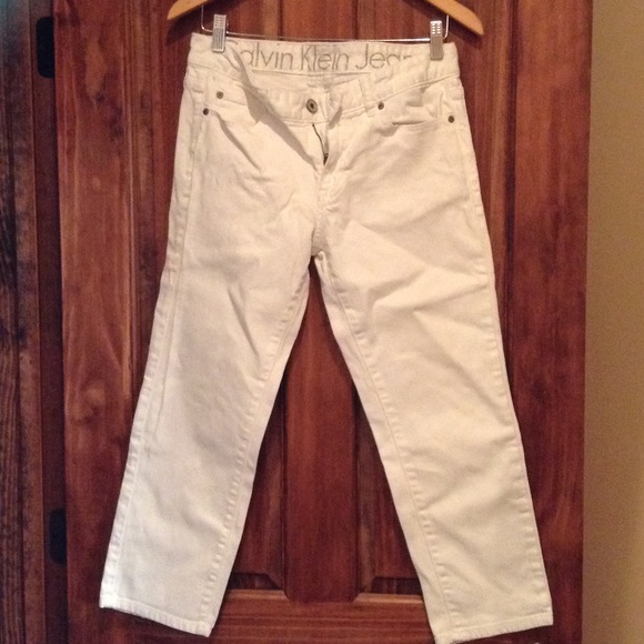 White Calvin Klein capris