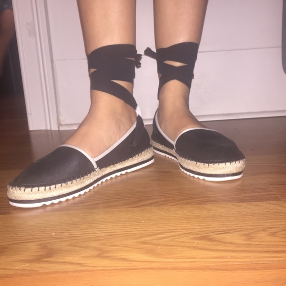 Aldo lace up