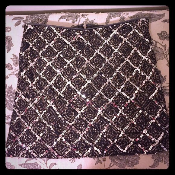 Sparkly mini skirt!