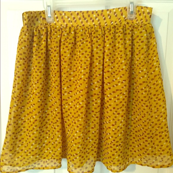 Mustard skirt