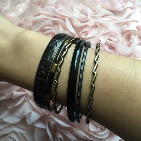 Bracelets - Picture 3 of 3