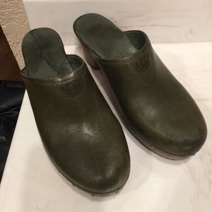 UGG clogs