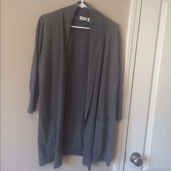Gray long open cardigan and red vs scarf